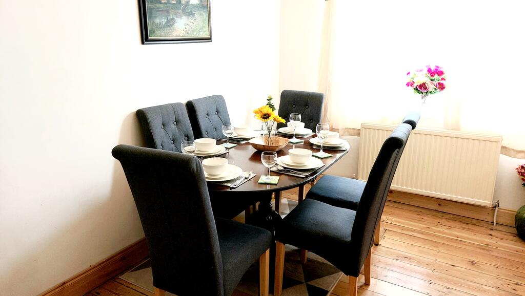 ALEXANDRA VILLA - CHATHAM KENT