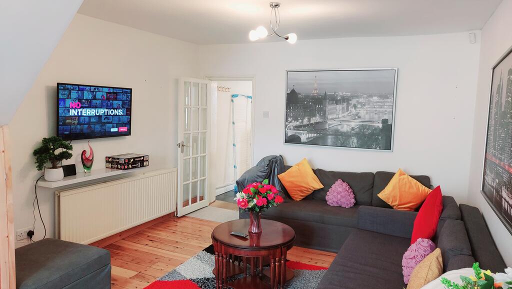 ALEXANDRA VILLA - CHATHAM KENT