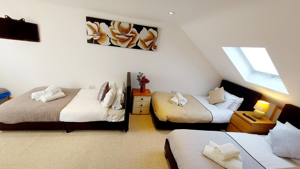 ALEXANDRA VILLA - CHATHAM KENT
