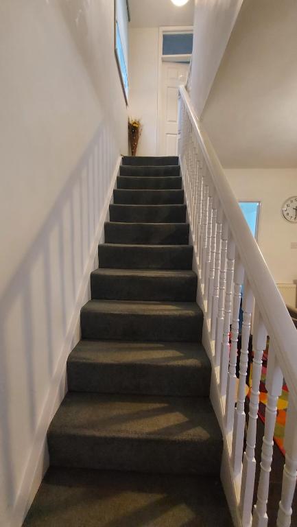 CENTRAL HAVEN -5 BEDROOMS IN CANTERBURY