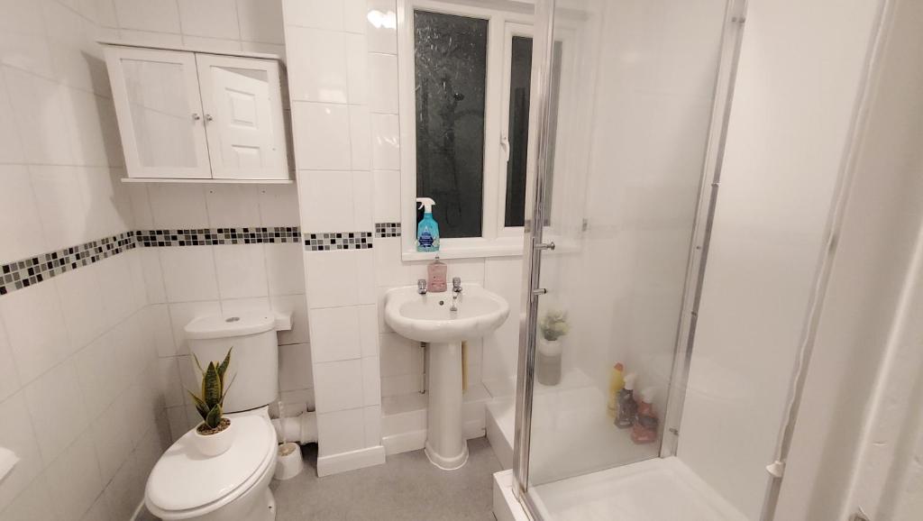 CENTRAL HAVEN -5 BEDROOMS IN CANTERBURY