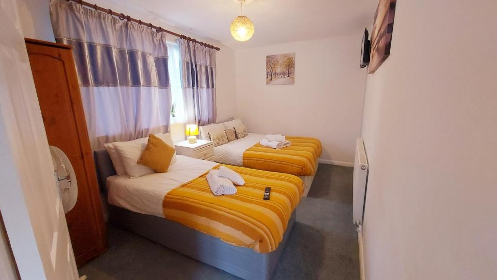 CENTRAL HAVEN -5 BEDROOMS IN CANTERBURY
