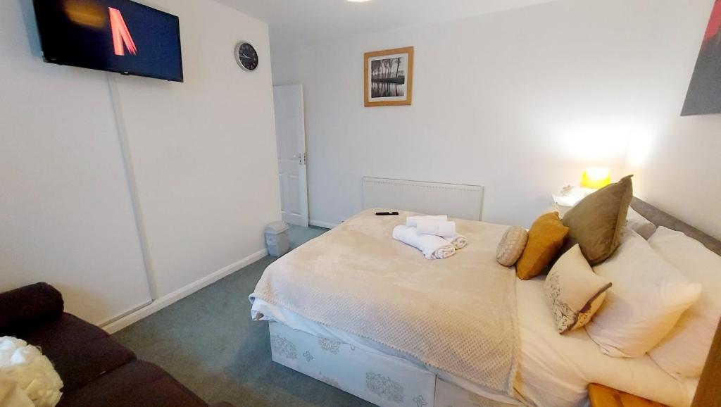 CENTRAL HAVEN -5 BEDROOMS IN CANTERBURY