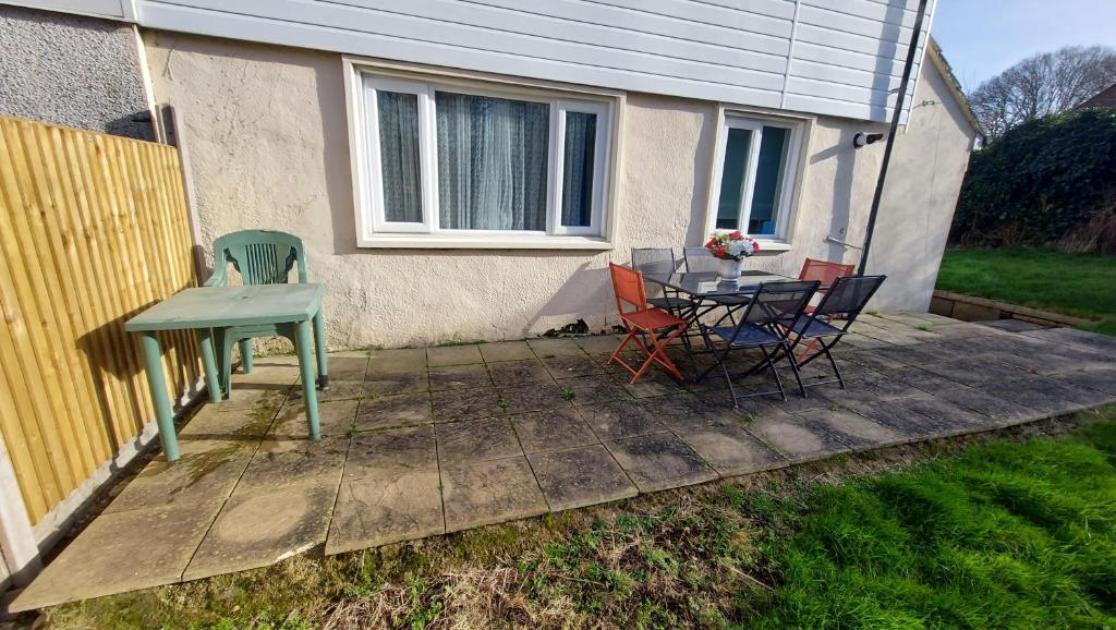CENTRAL HAVEN -5 BEDROOMS IN CANTERBURY