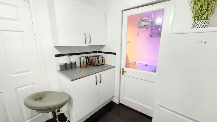 CENTRAL HAVEN - 4 BEDROOMS IN CANTERBURY