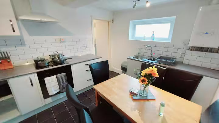 GILLINGS  VILLA - GILLINGHAM KENT