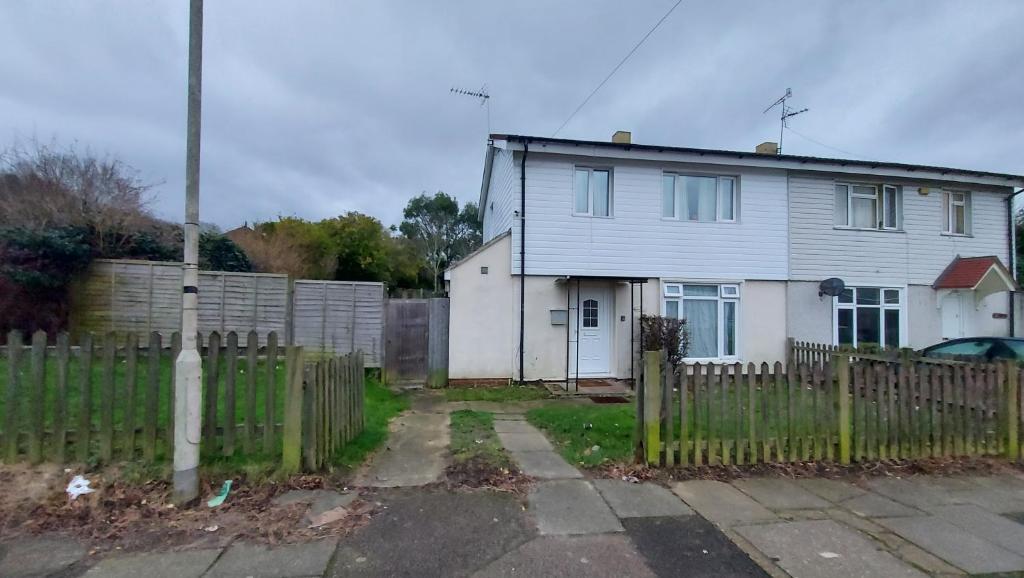 CENTRAL HAVEN -5 BEDROOMS IN CANTERBURY