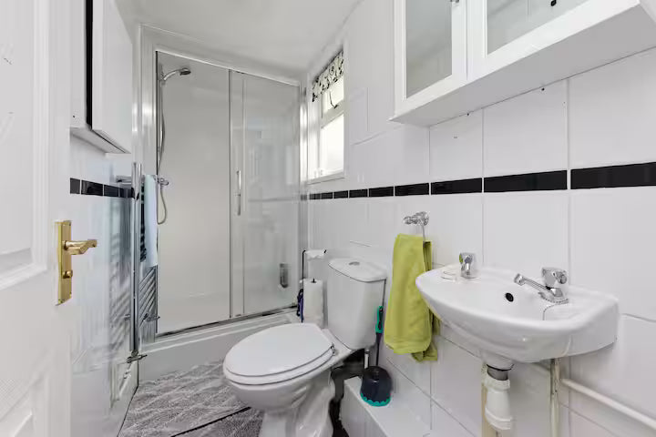 CENTRAL HAVEN - 4 BEDROOMS IN CANTERBURY
