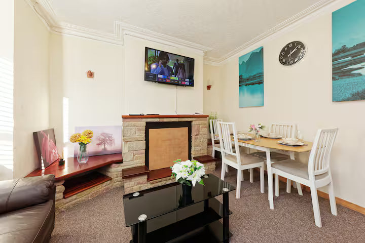 ROSE VILLA - GILLINGHAM KENT