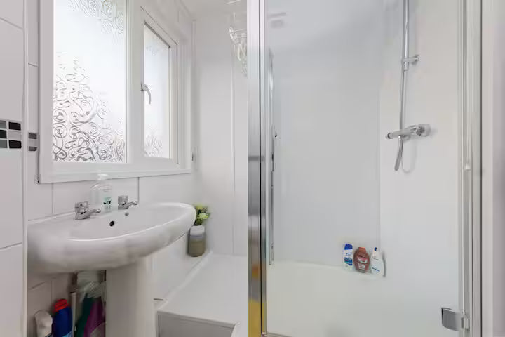 CENTRAL HAVEN - 4 BEDROOMS IN CANTERBURY