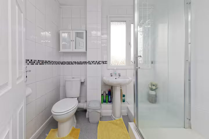 CENTRAL HAVEN - 4 BEDROOMS IN CANTERBURY