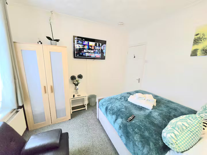 GILLINGS  VILLA - GILLINGHAM KENT