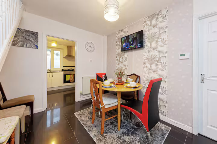 CENTRAL HAVEN - 4 BEDROOMS IN CANTERBURY