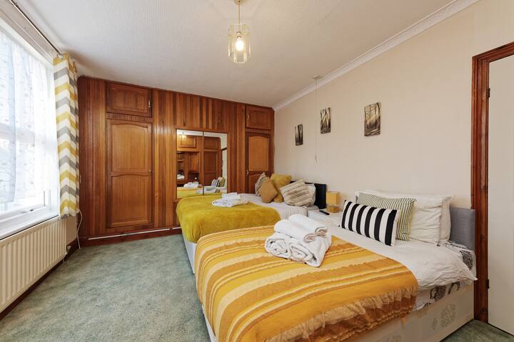 ROSE VILLA - GILLINGHAM KENT