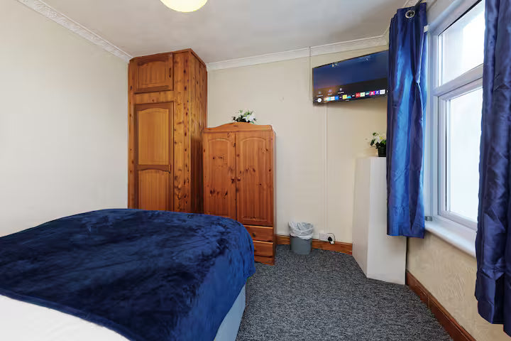 ROSE VILLA - GILLINGHAM KENT