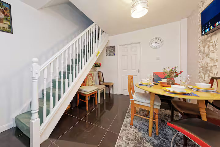 CENTRAL HAVEN - 4 BEDROOMS IN CANTERBURY