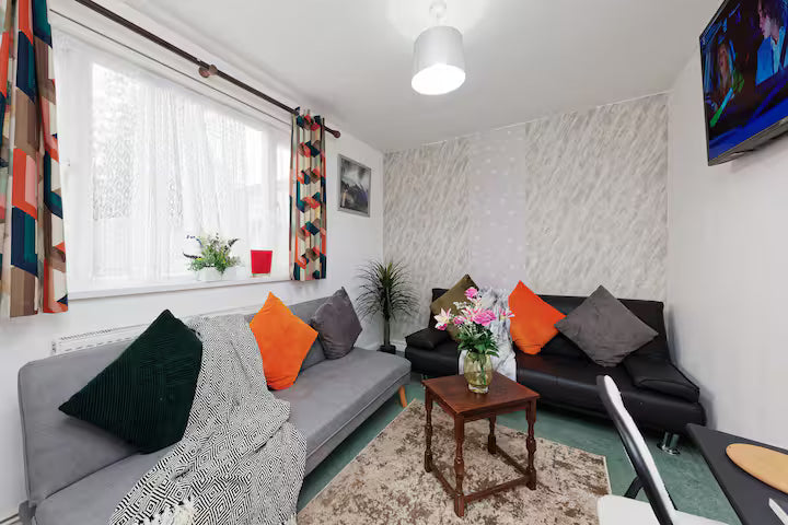 CENTRAL HAVEN - 4 BEDROOMS IN CANTERBURY