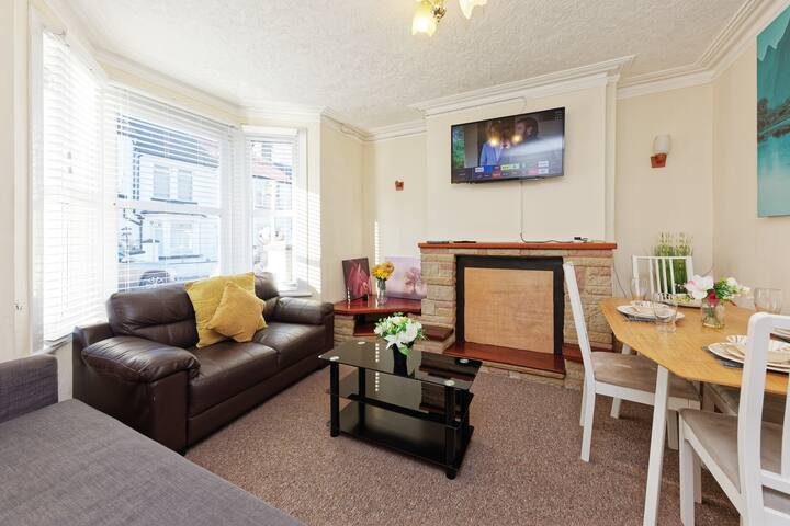 ROSE VILLA - GILLINGHAM KENT